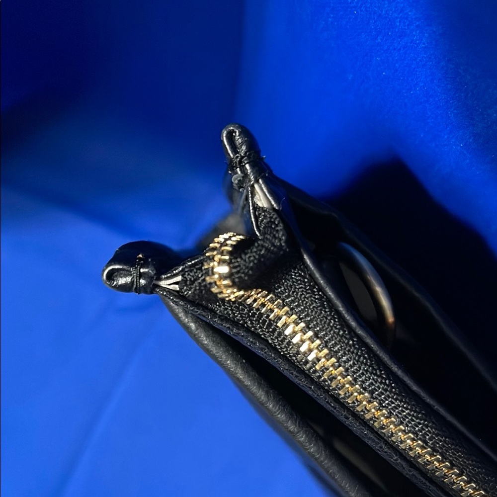 Sabandija‎ Black Leather Briefcase – 13" Laptop Bag, Minimalist & Unisex - Picture 8 of 16